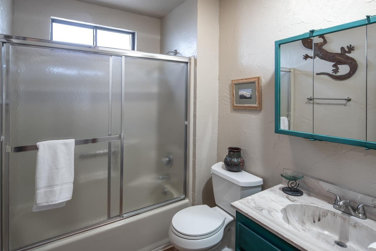 Majestic Retreat, 4 Bedrooms, Fireplace, Jetted Tub, Foosball, Sleeps 16 - thumb 22