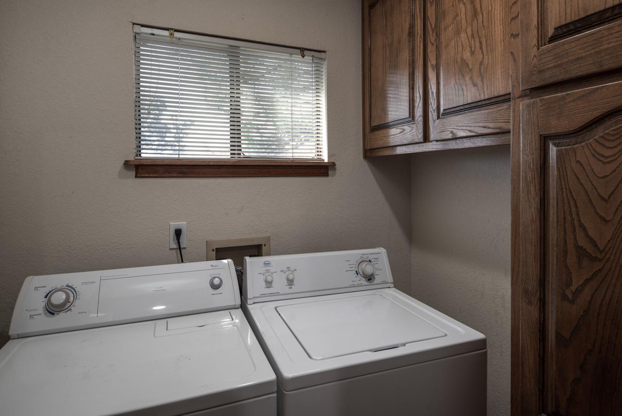 Majestic Retreat, 4 Bedrooms, Fireplace, Jetted Tub, Foosball, Sleeps 16 - thumb 26