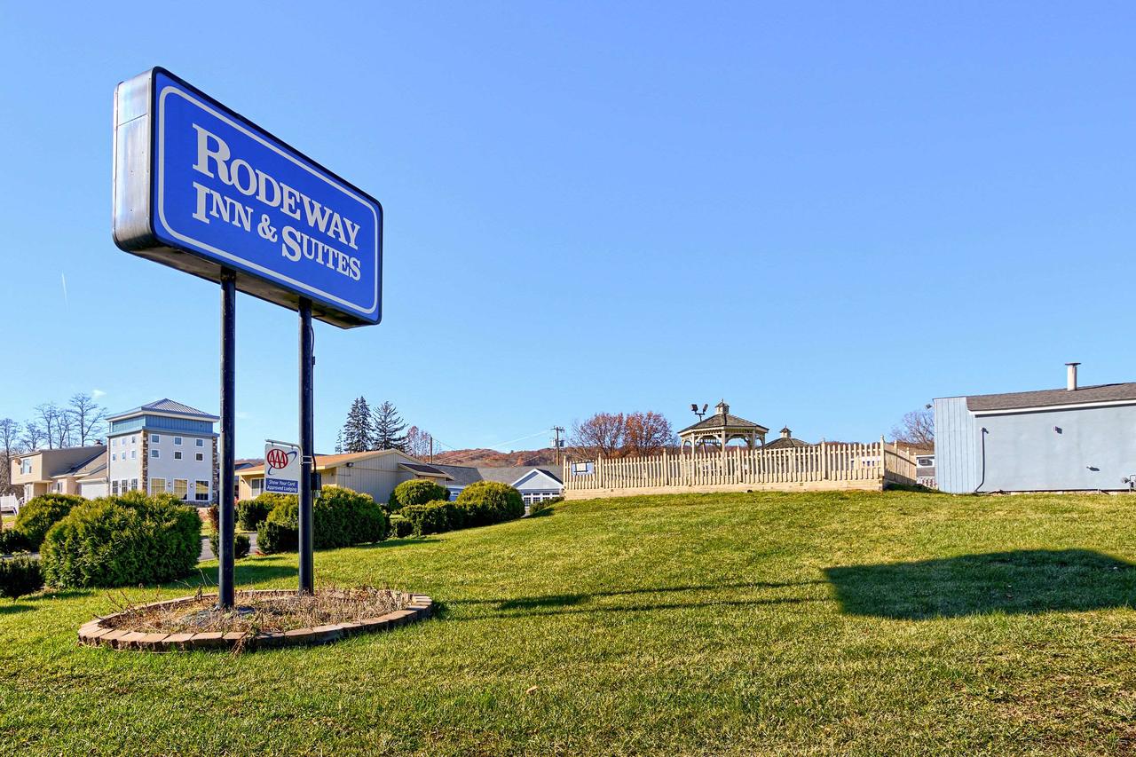 Rodeway Inn And Suites Ithaca - thumb 15