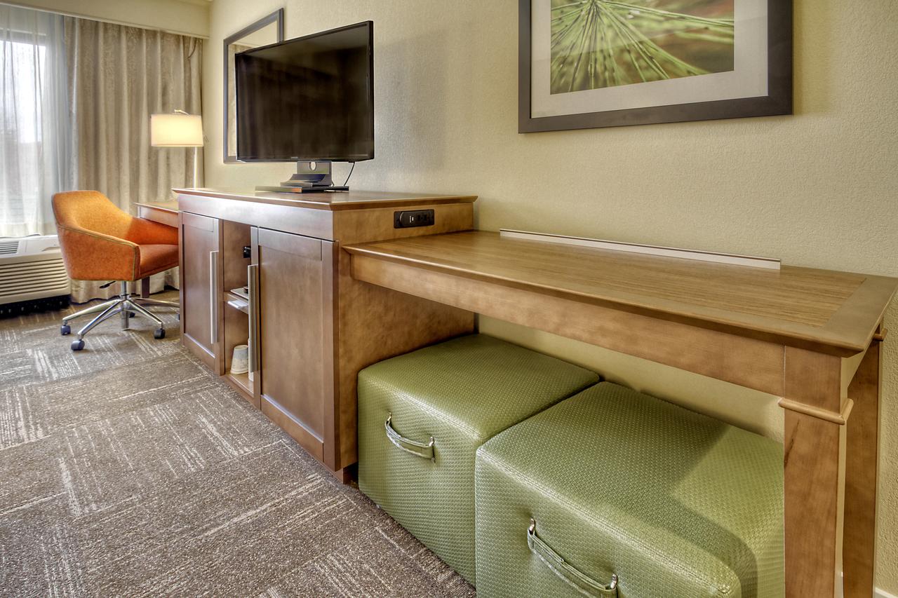 Hampton Inn And Suites Asheville-I-26 - thumb 16