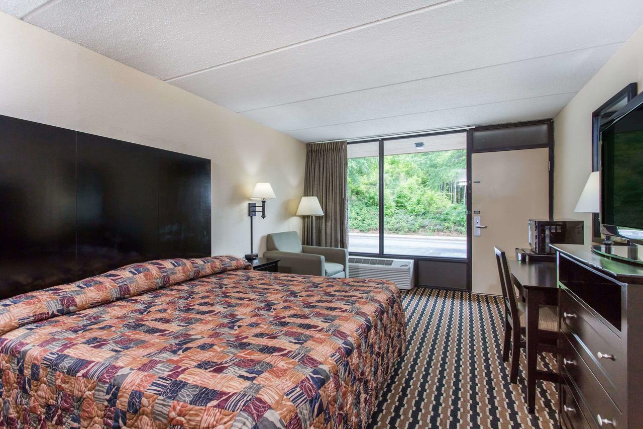 Days Inn By Wyndham Wilkesboro - thumb 9