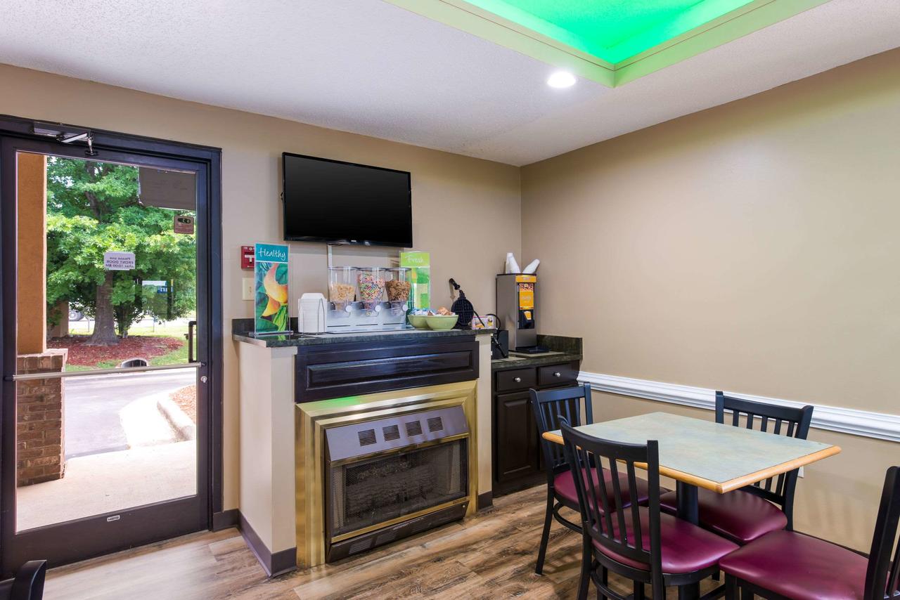 Quality Inn & Suites Rockingham - thumb 1