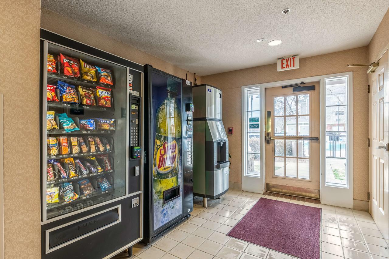 HomeTowne Studios & Suites Charlotte - Concord - thumb 16