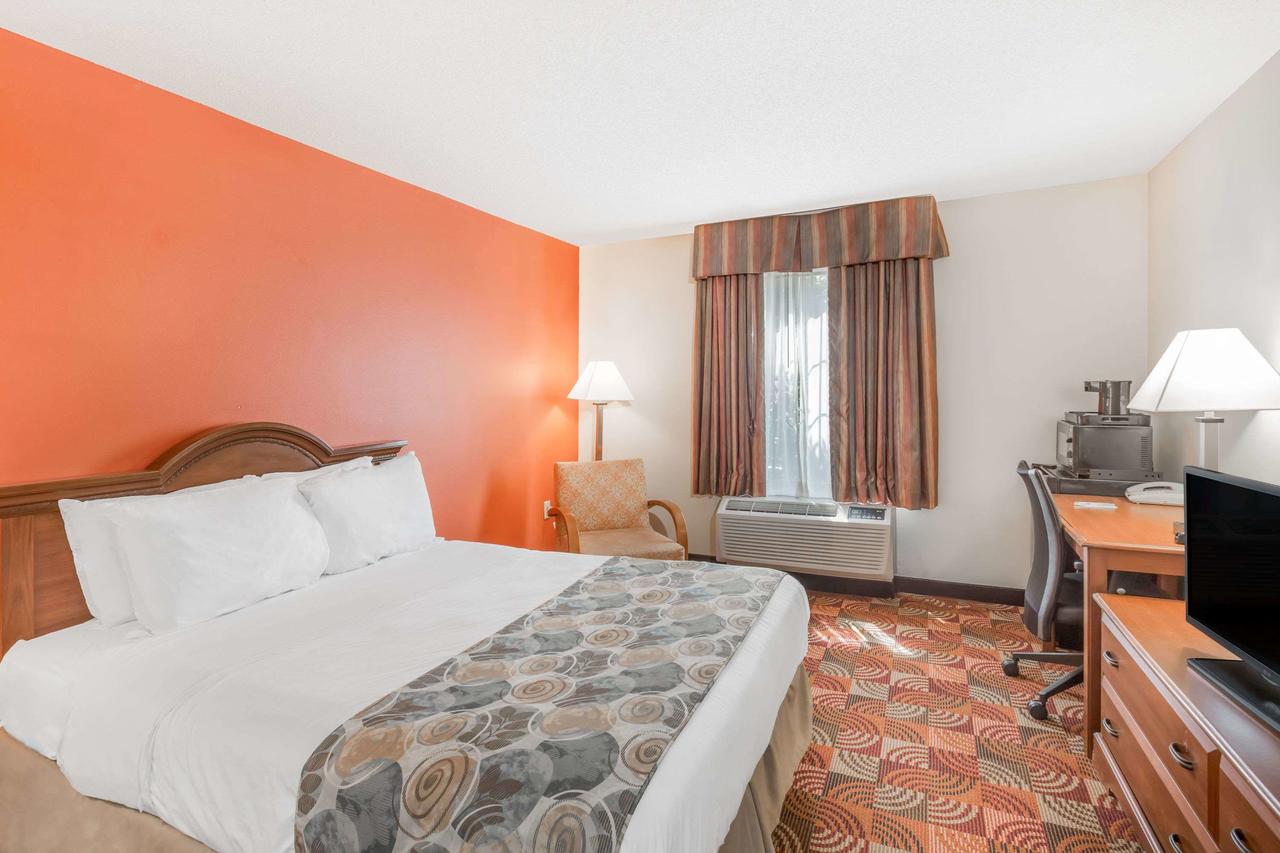 Days Inn By Wyndham Shallotte - thumb 23