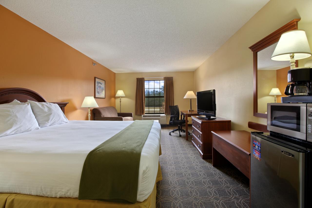 Days Inn By Wyndham Shallotte - thumb 3
