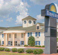 Days Inn by Wyndham Shallotte - Orlando Tourists