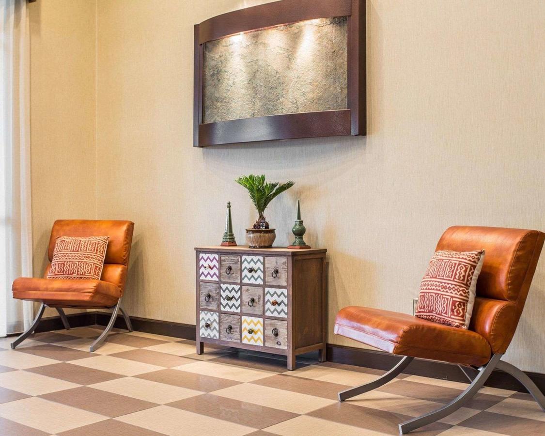 Quality Suites Convention Center - Hickory - thumb 20