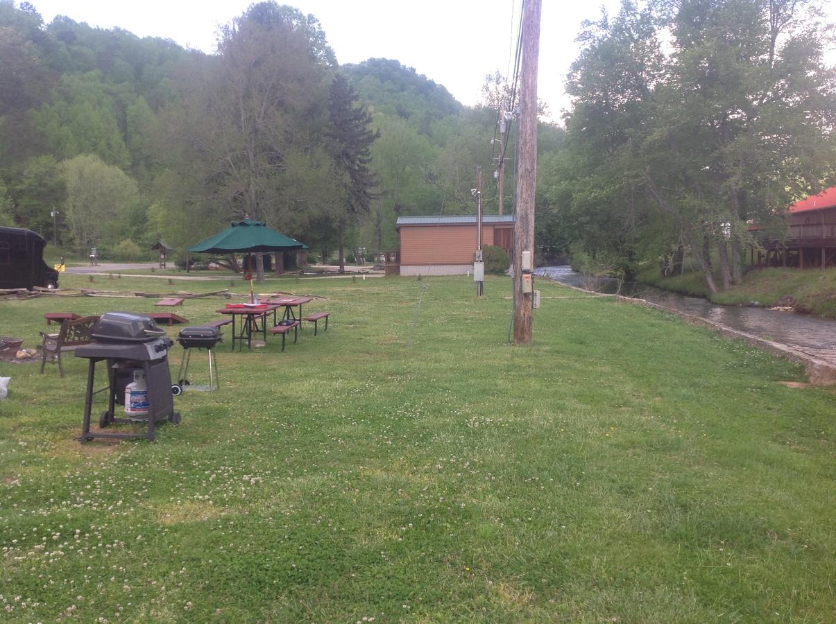 Qualla Cabins And Motel - thumb 2