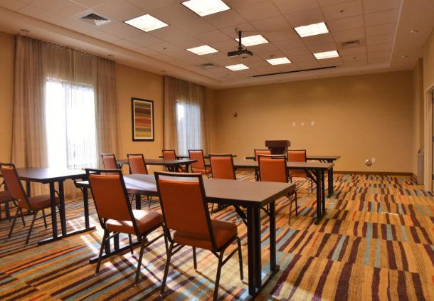 Fairfield Inn & Suites By Marriott Dunn I-95 - thumb 19