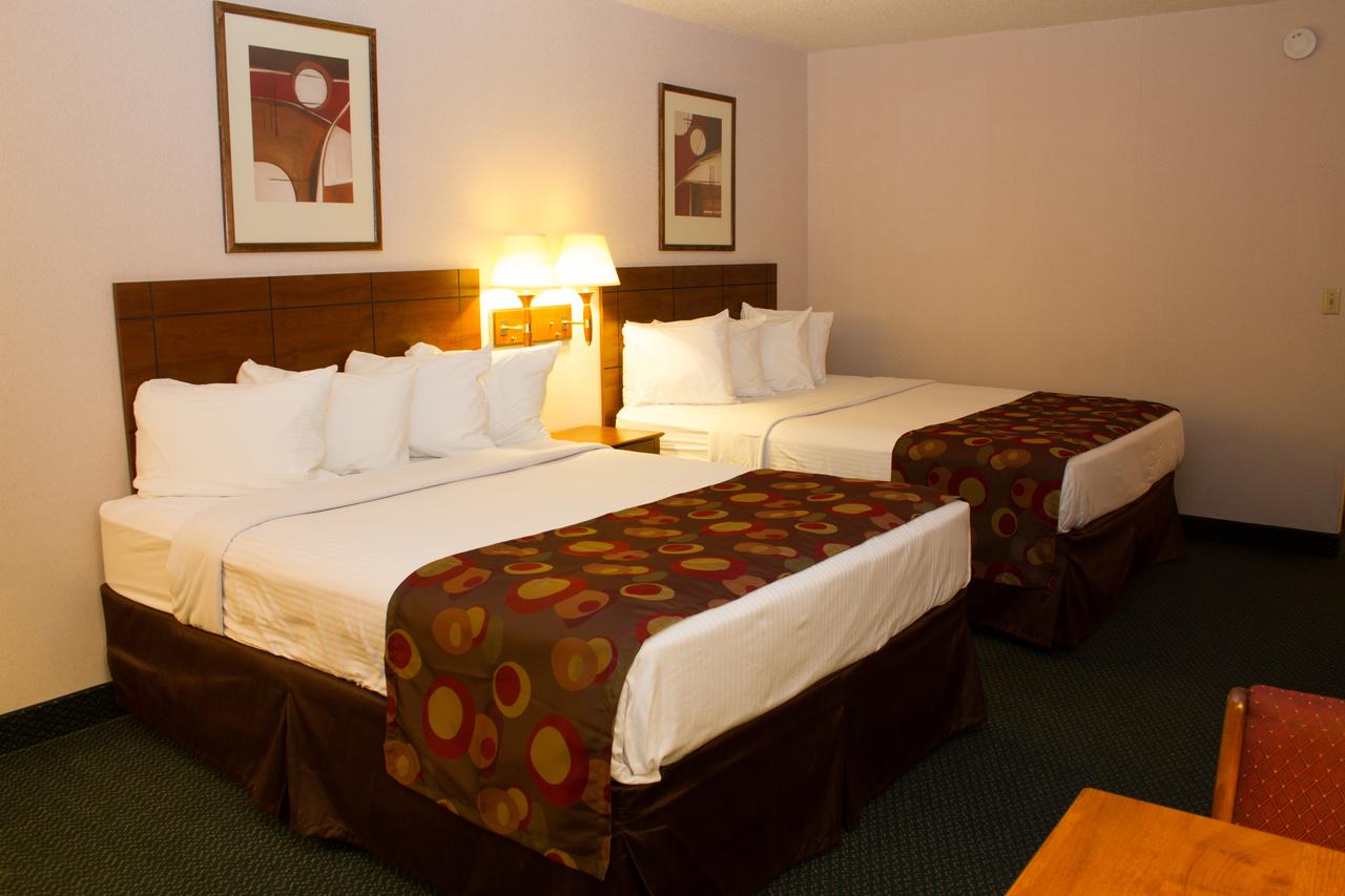 Ramada By Wyndham Bismarck - thumb 3