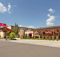 Ramada by Wyndham Fargo - Orlando Tourists