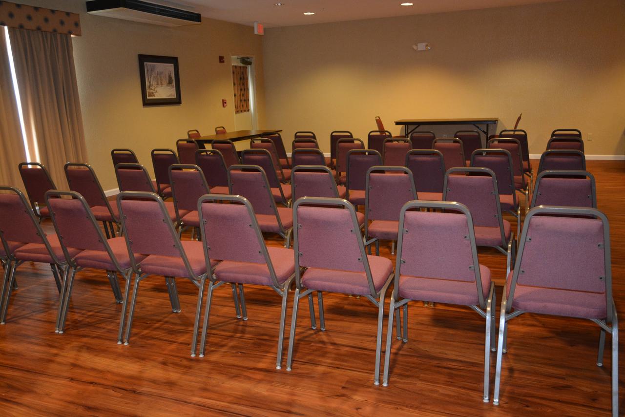 Countryside Inn And Suites - thumb 10