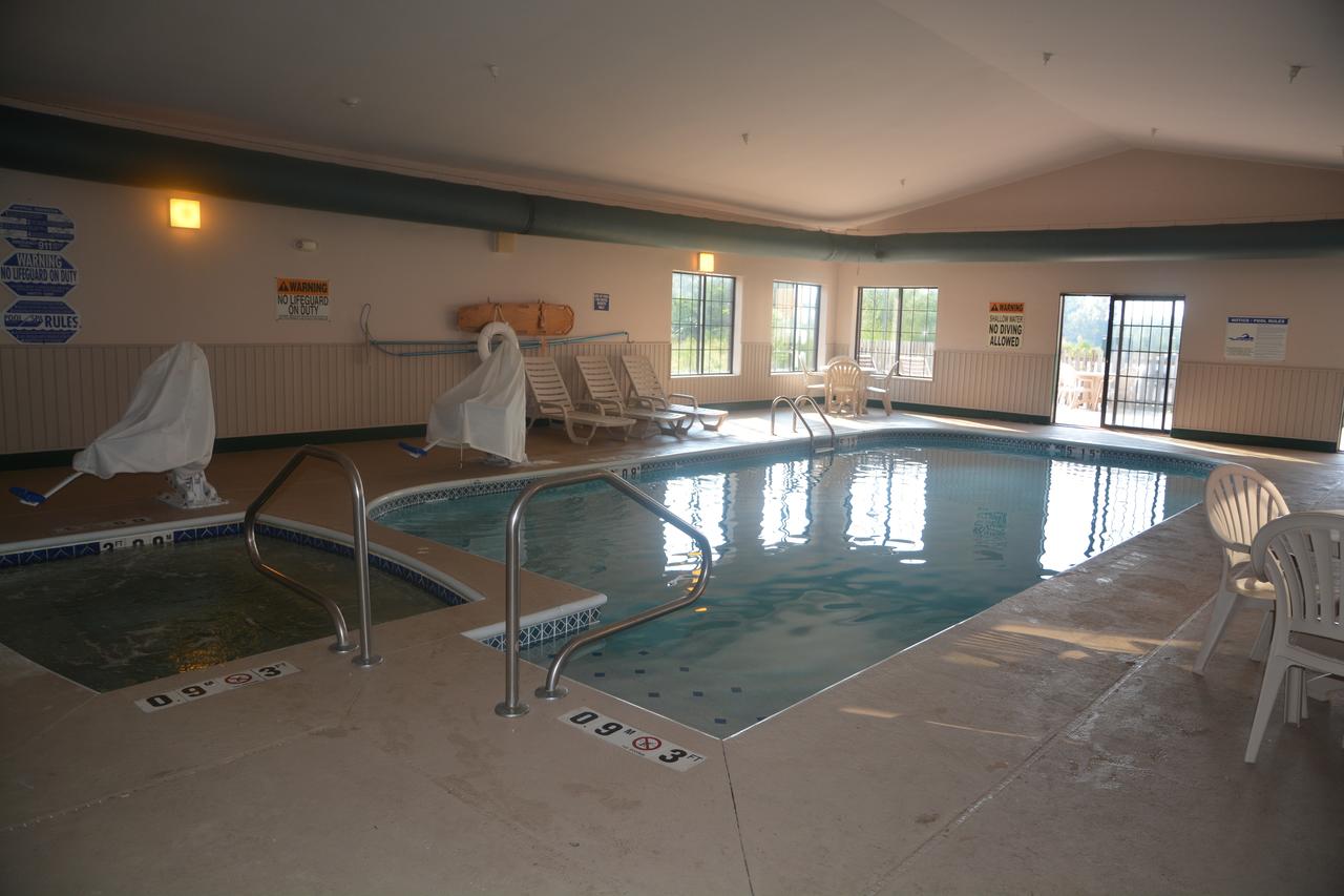 Countryside Inn And Suites - thumb 4
