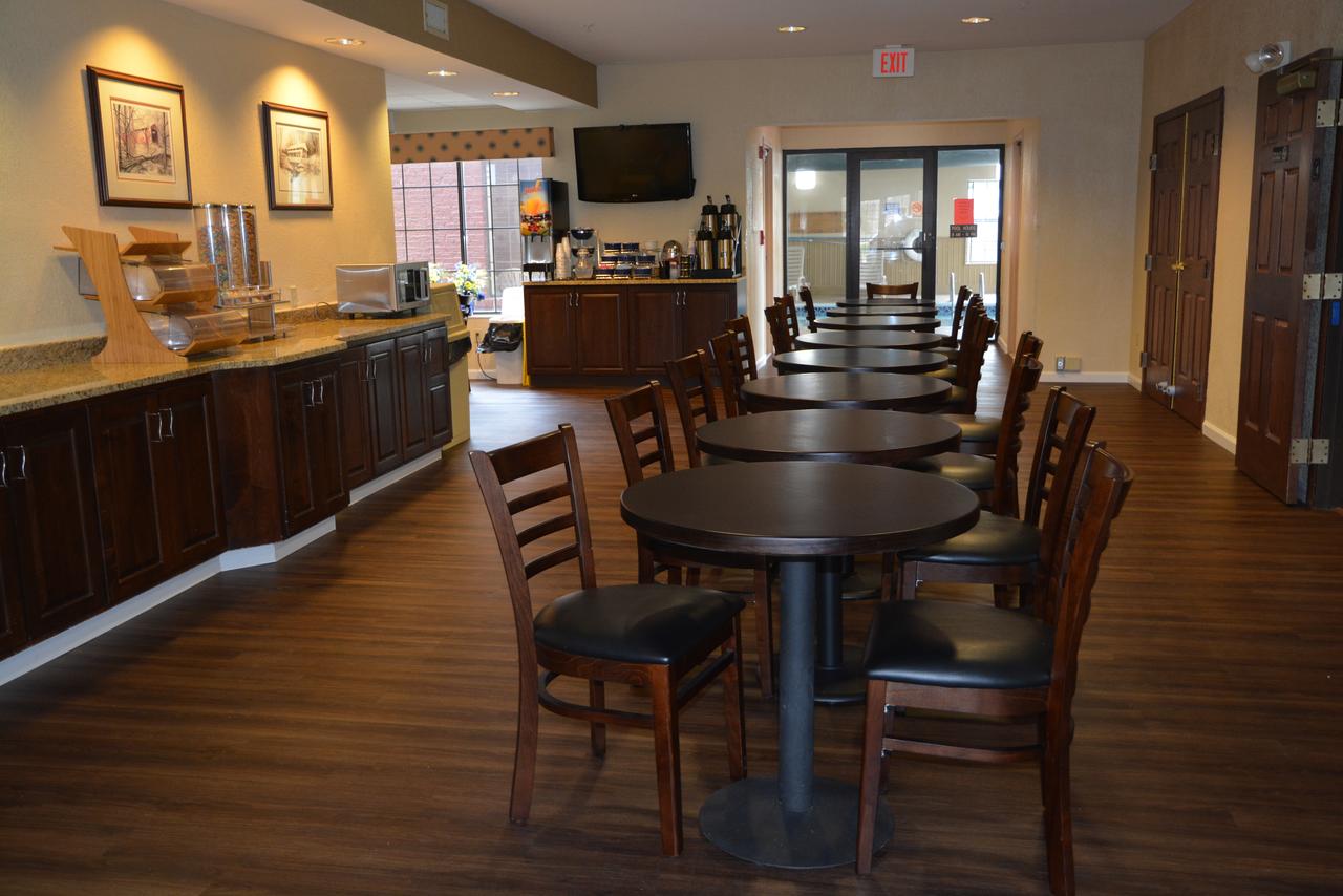 Countryside Inn And Suites - thumb 11