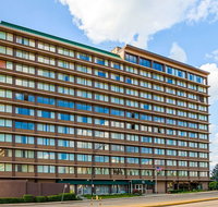 Quality Inn  Suites Cincinnati Downtown - Orlando Tourists