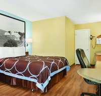 Super 8 by Wyndham Findlay - Orlando Tourists