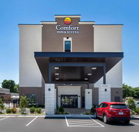 Comfort Inn  Suites Tulsa Catoosa - Orlando Tourists