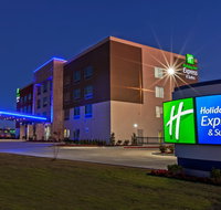 Holiday Inn Express and Suites Tulsa West / Sand Springs - Orlando Tourists
