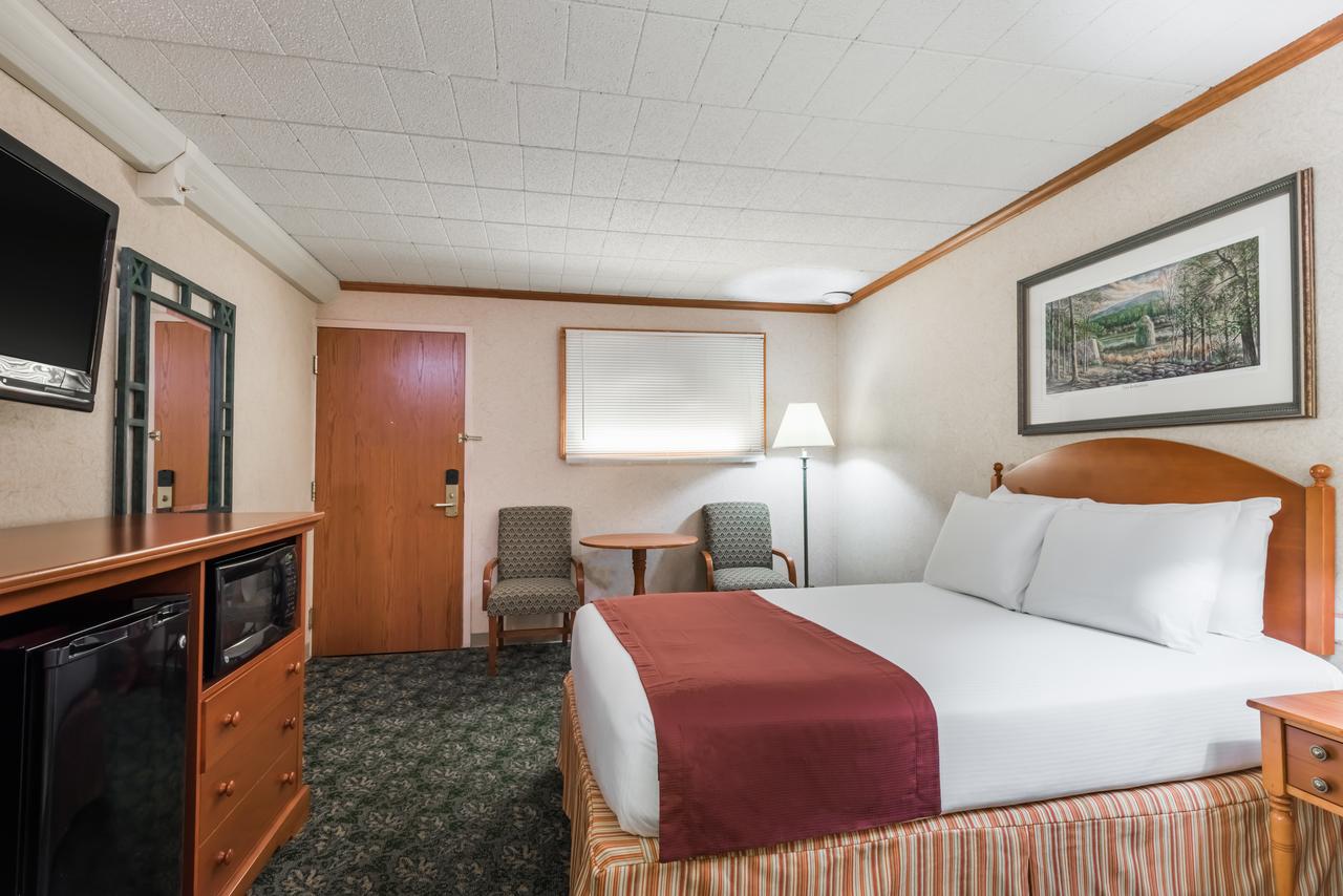 Ramada By Wyndham State College Hotel & Conference Center - thumb 15