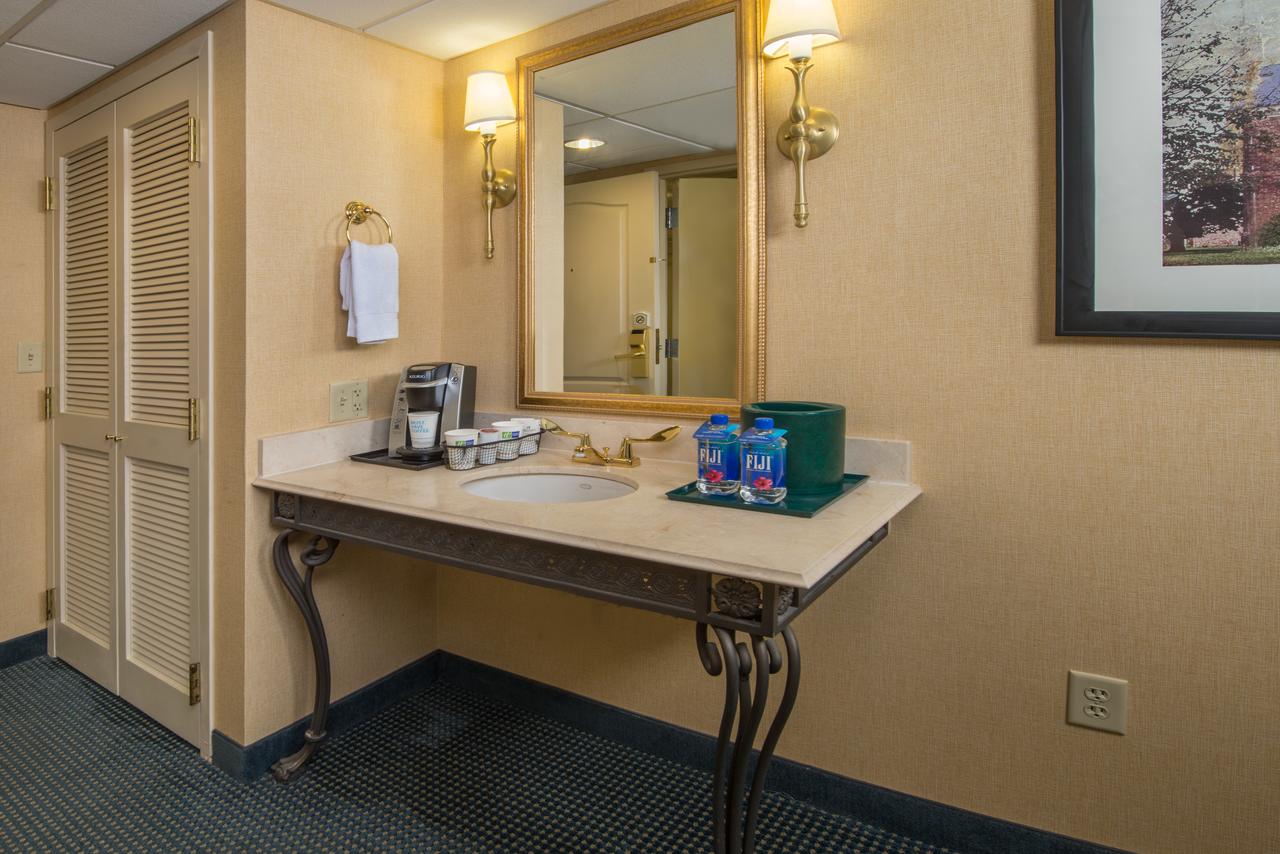 Holiday Inn Express State College At Williamsburg Square - thumb 22