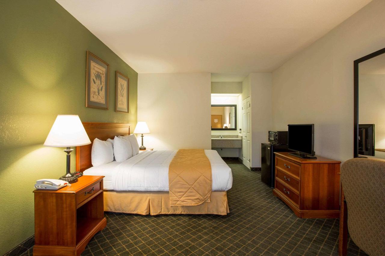 Clarion Inn & Suites Aiken - thumb 5