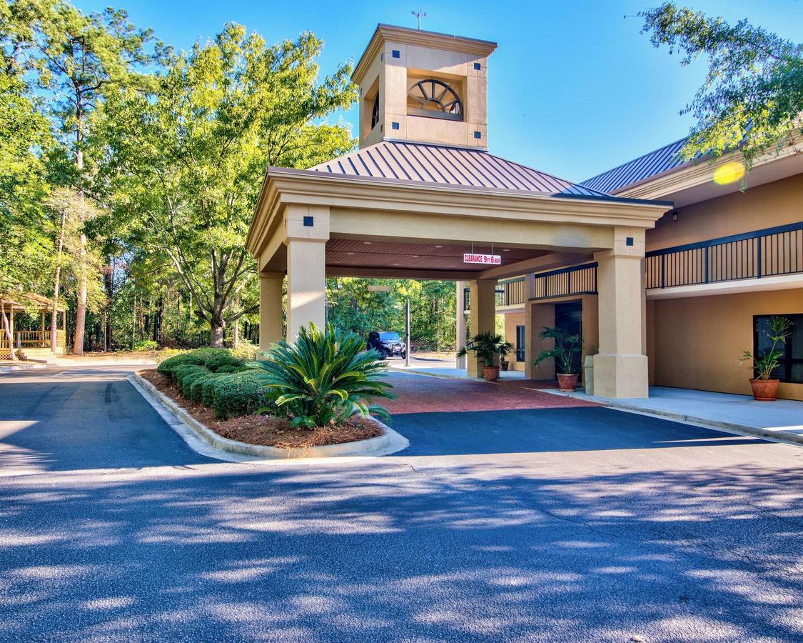Clarion Inn & Suites Aiken - thumb 0
