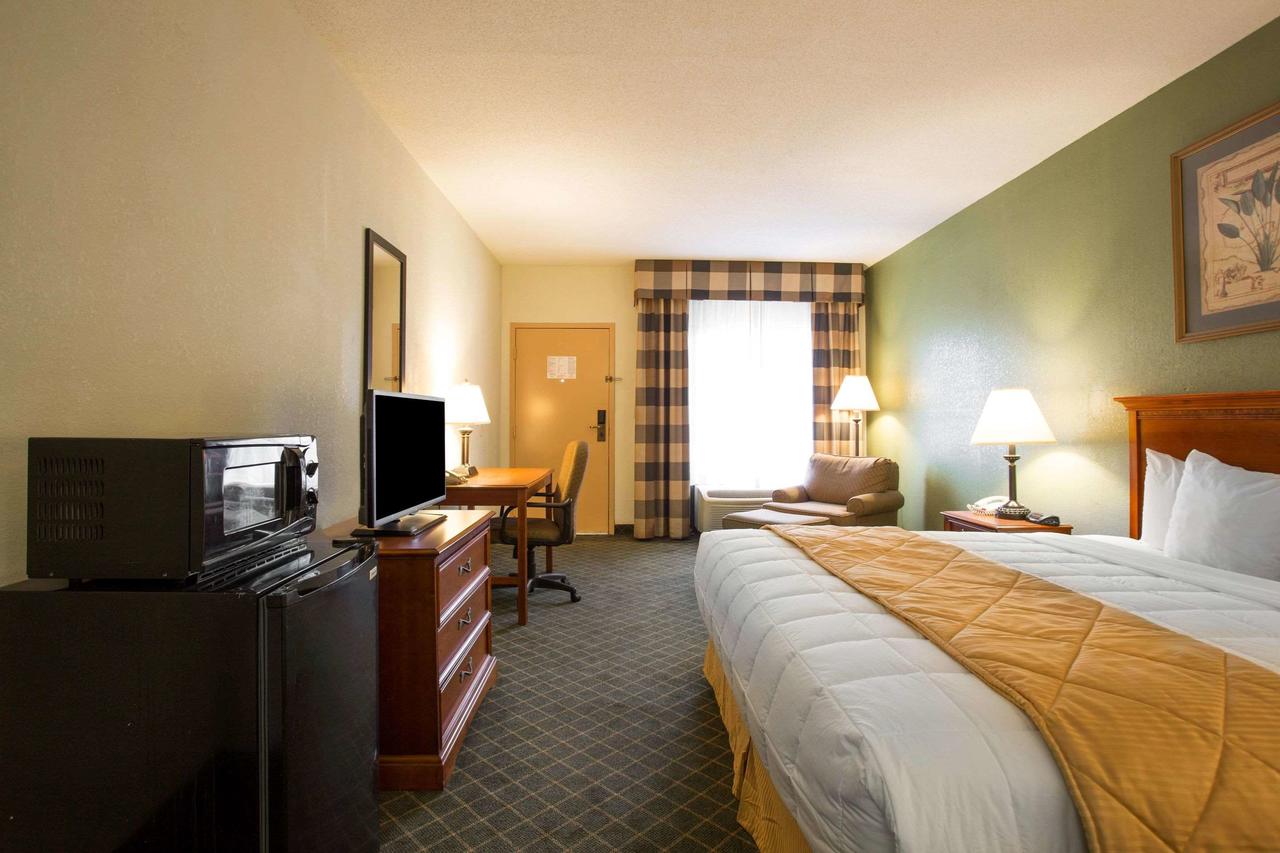 Clarion Inn & Suites Aiken - thumb 30