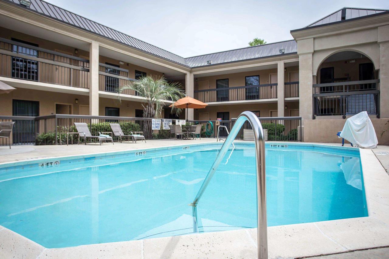 Clarion Inn & Suites Aiken - thumb 43