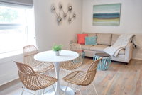 Booking Charleston Orlando Tourists