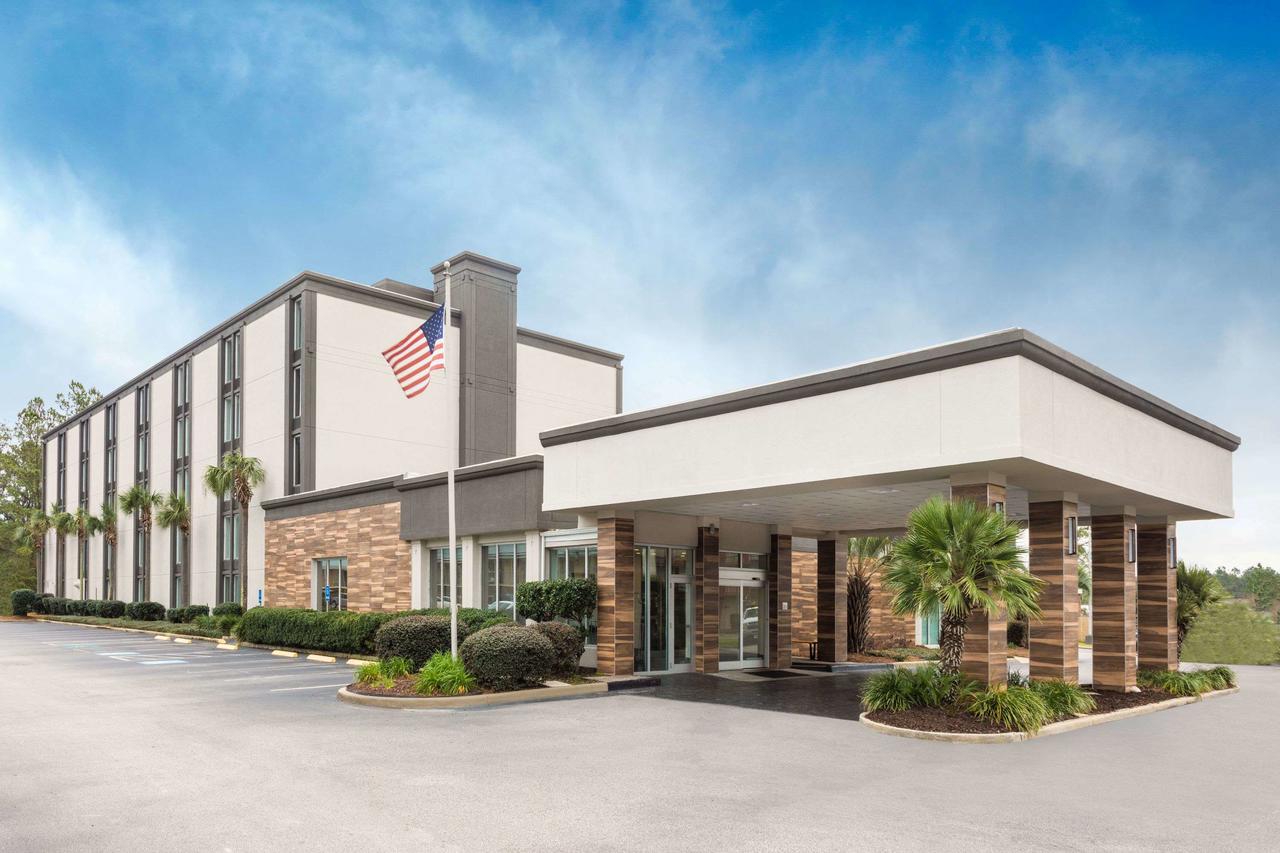 Wyndham Garden Summerville - thumb 0