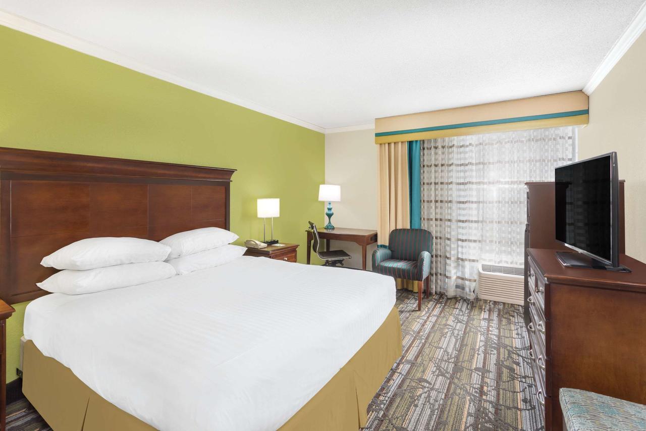 Wyndham Garden Summerville - thumb 27