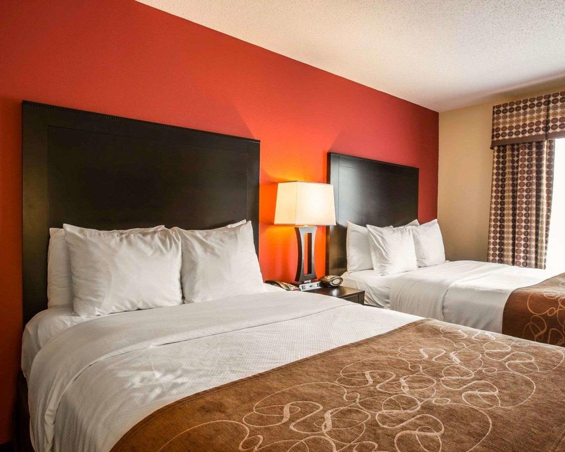 Comfort Suites At WestGate Mall - thumb 29