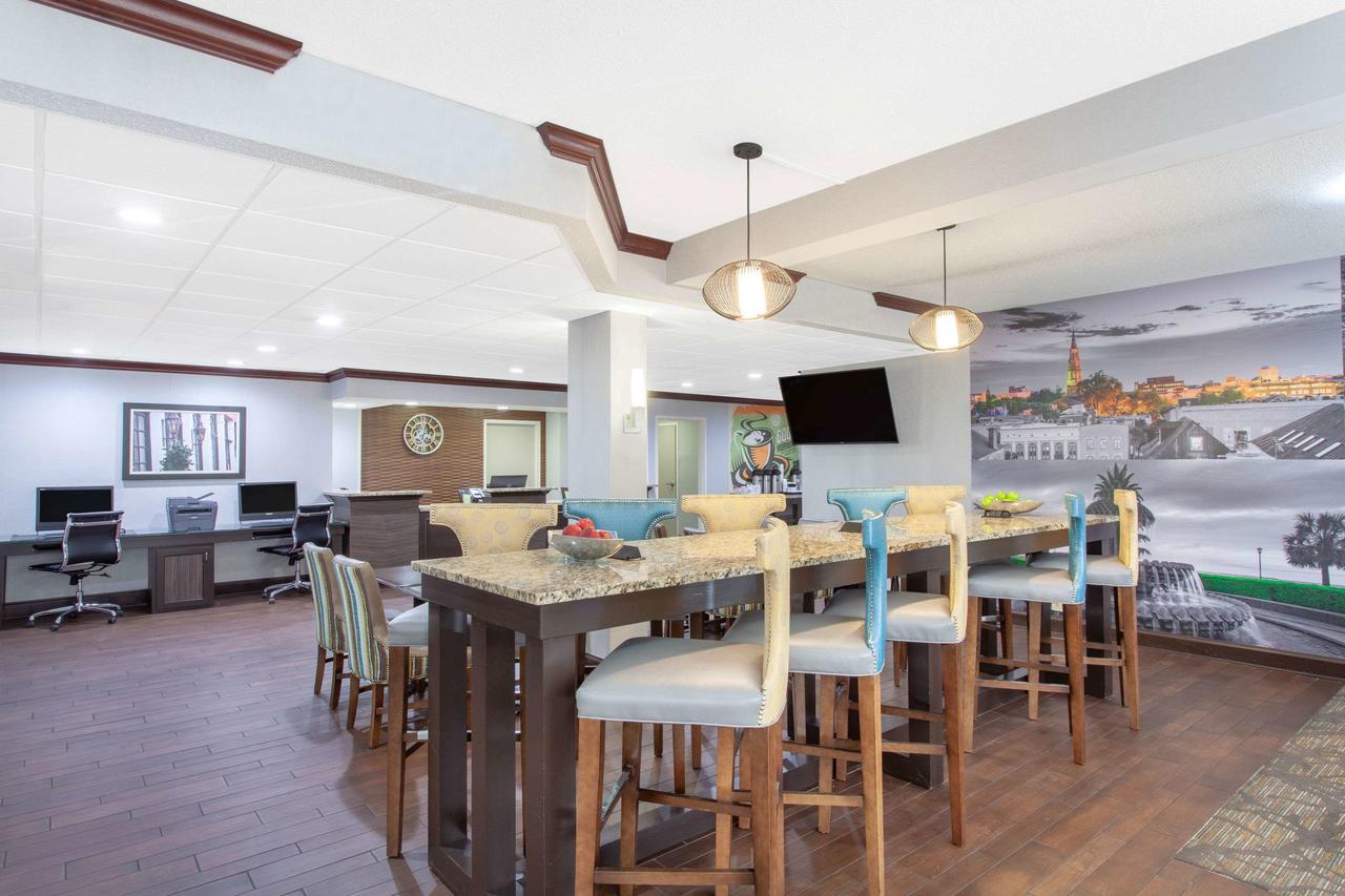 Wingate By Wyndham Charleston Airport Coliseum - thumb 14