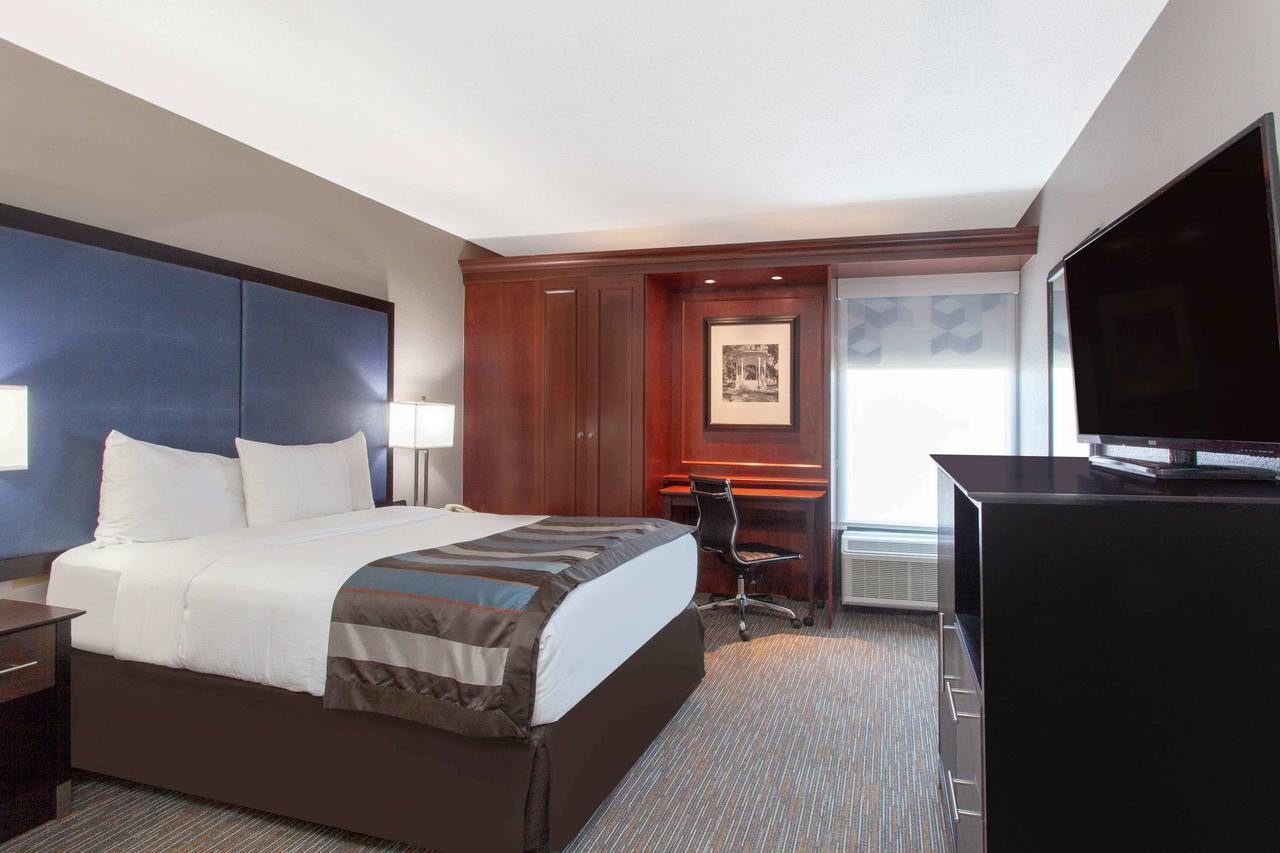 Wingate By Wyndham Charleston Airport Coliseum - thumb 2