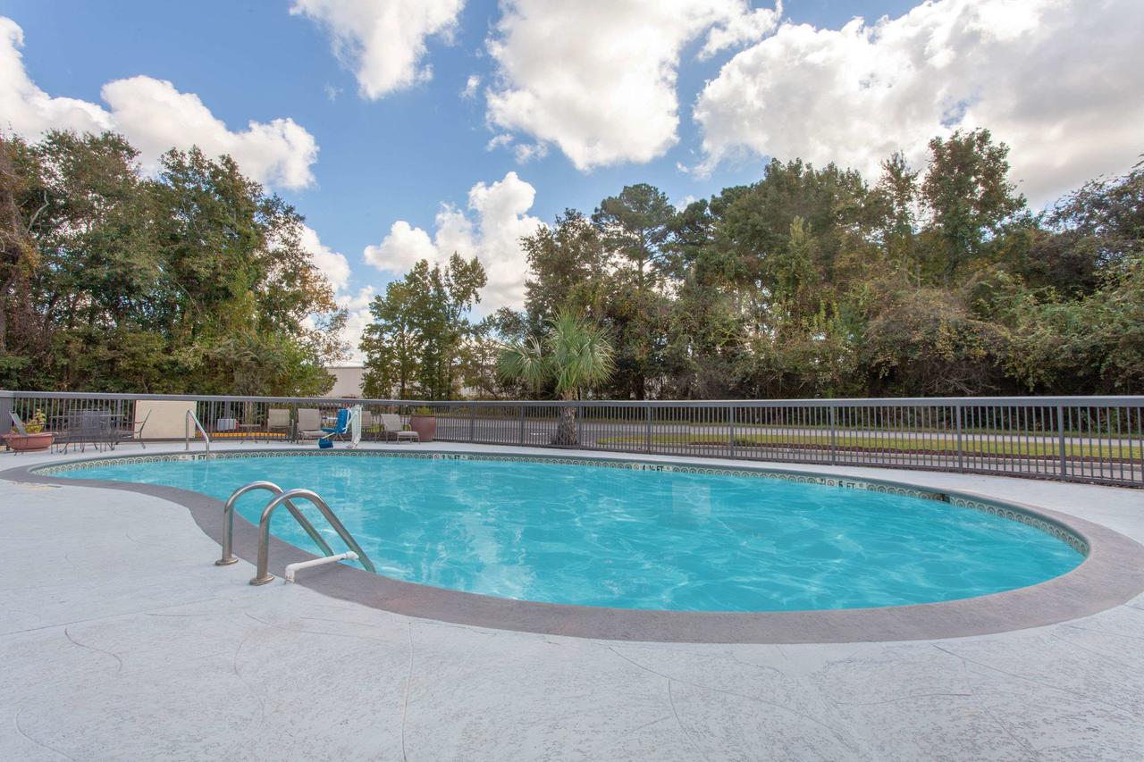 Wingate By Wyndham Charleston Airport Coliseum - thumb 32