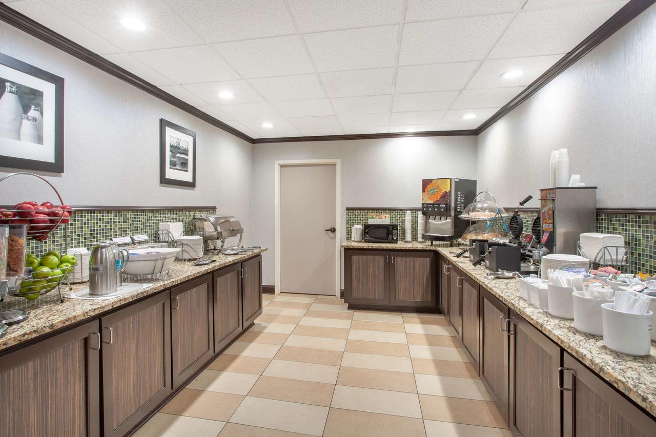 Wingate By Wyndham Charleston Airport Coliseum - thumb 17