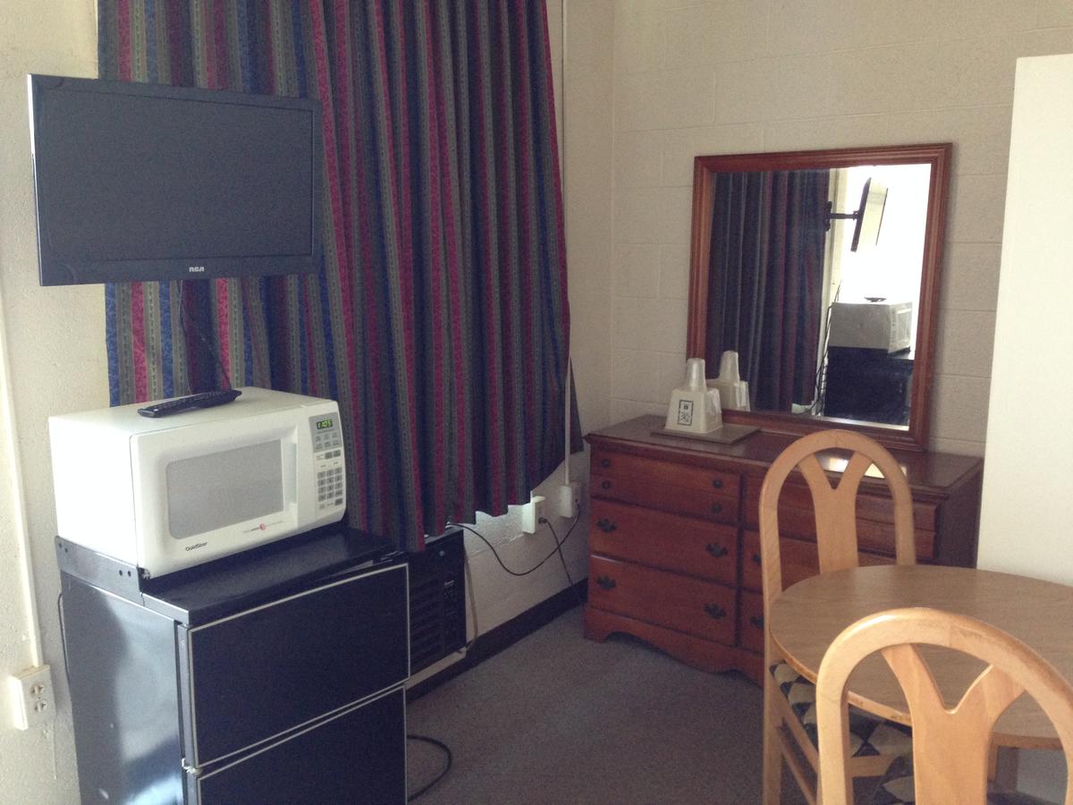 Executive Inn Of Seneca - thumb 19