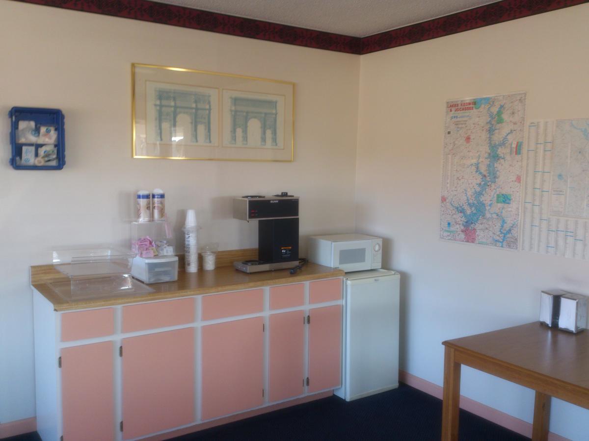 Executive Inn Of Seneca - thumb 8