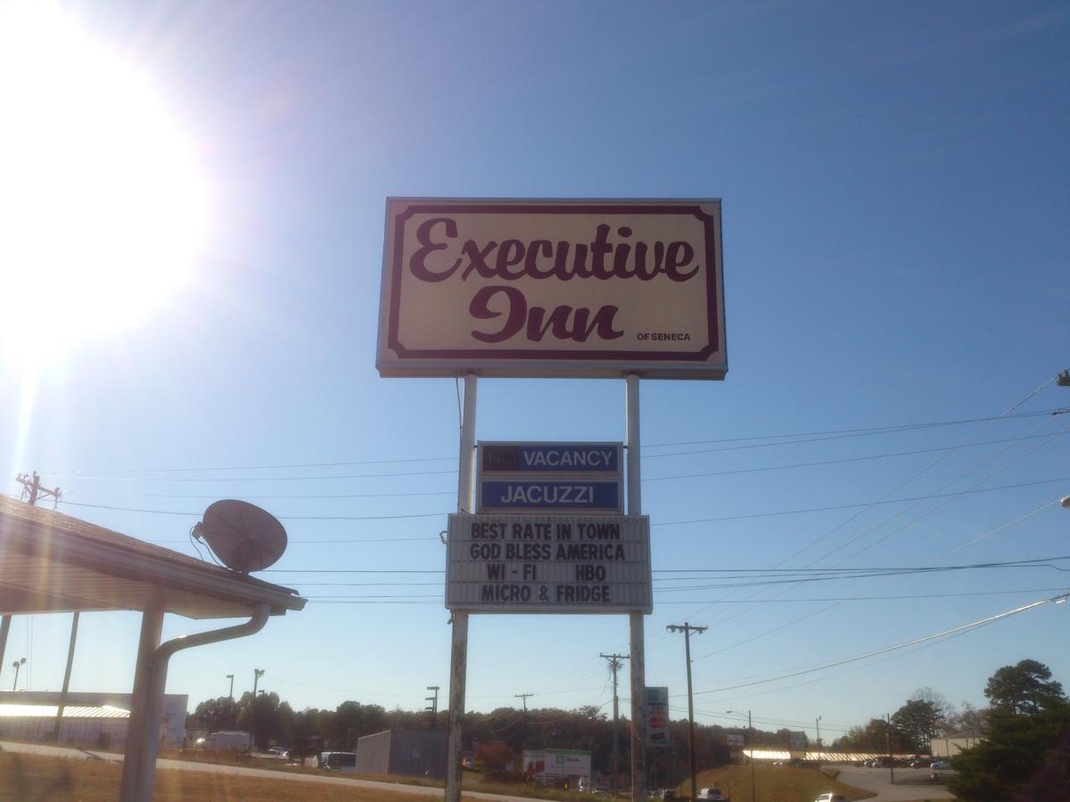 Executive Inn Of Seneca - thumb 14
