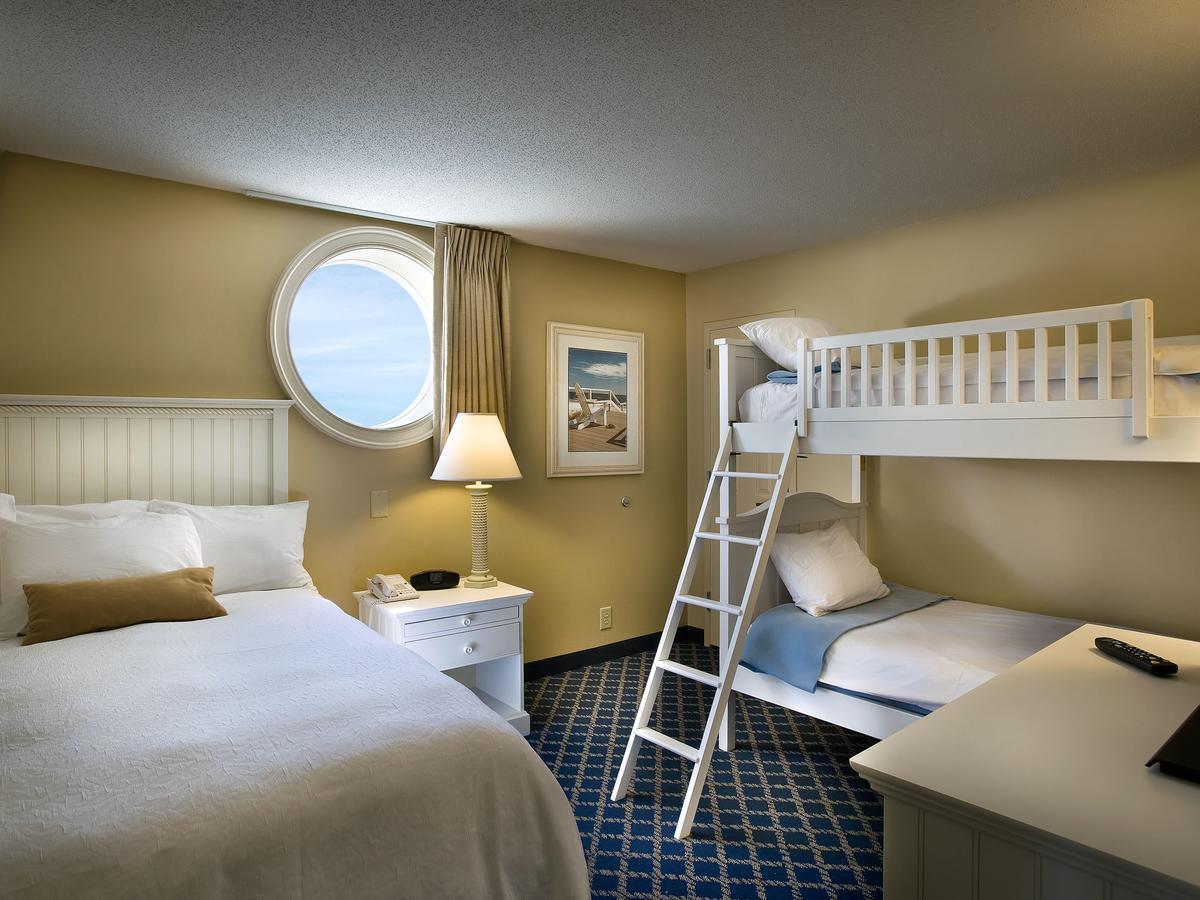 Hampton Inn & Suites Myrtle Beach Oceanfront - thumb 2