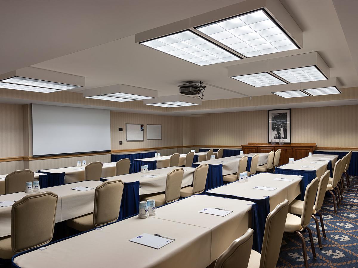 Hampton Inn & Suites Myrtle Beach Oceanfront - thumb 20