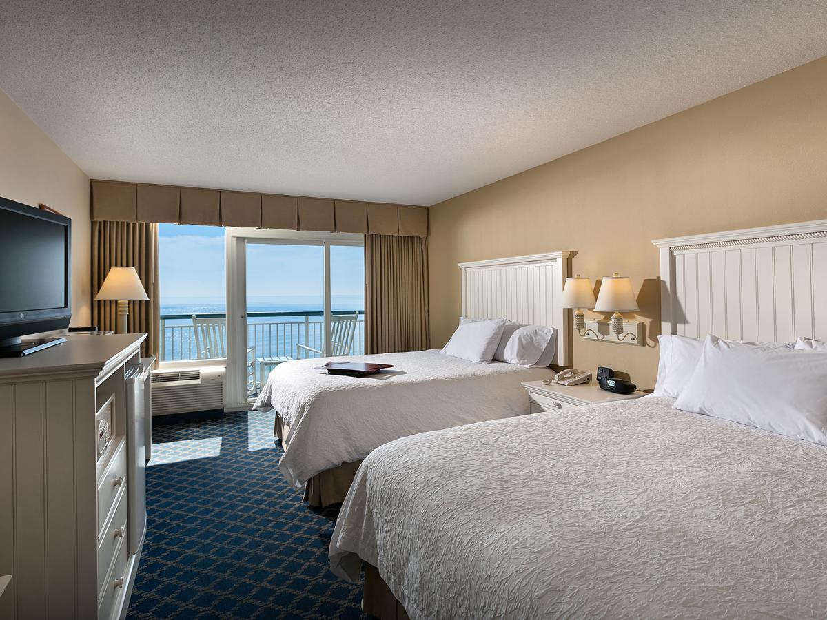 Hampton Inn & Suites Myrtle Beach Oceanfront - thumb 1