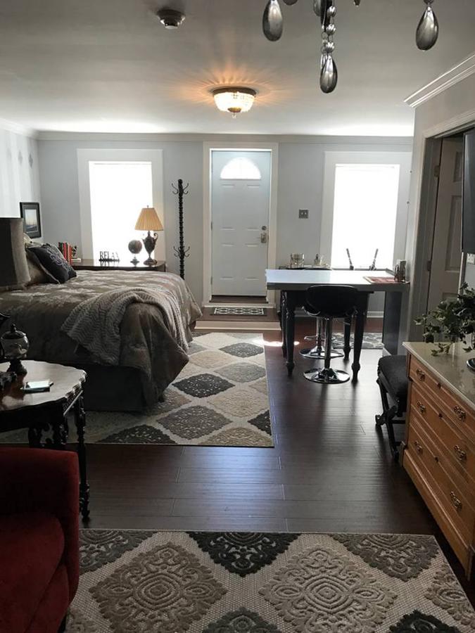 Caroline's Bed And Breakfast - thumb 43