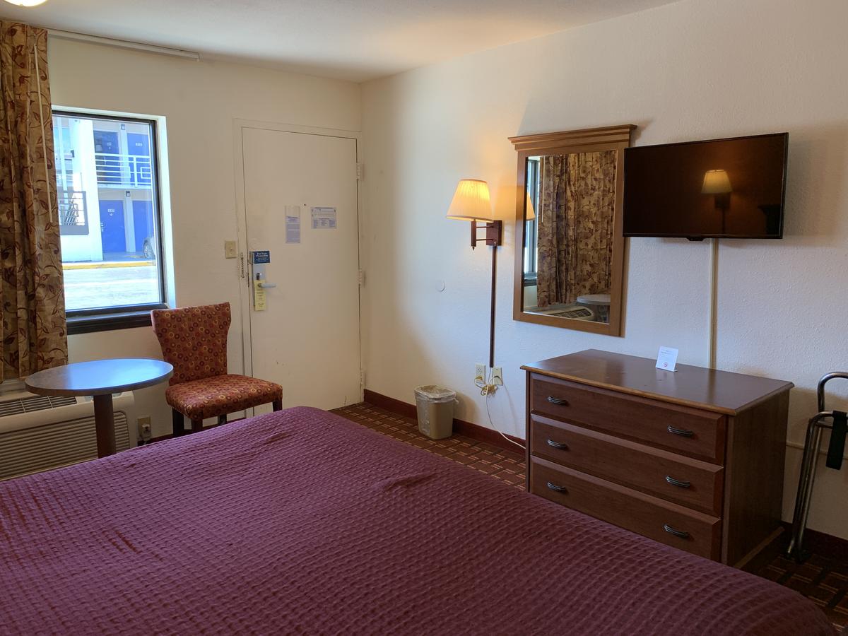Royal Regency Inn - thumb 8