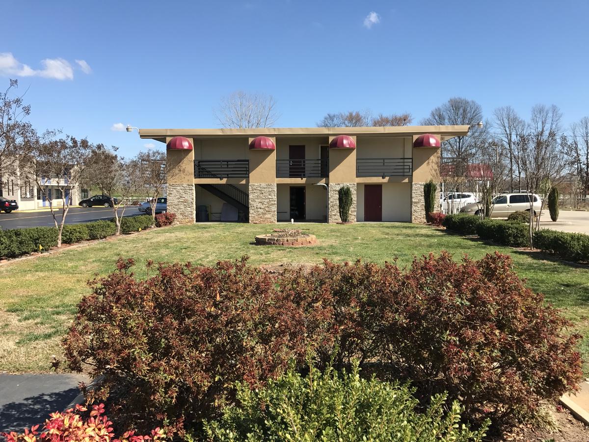 Royal Regency Inn - thumb 30