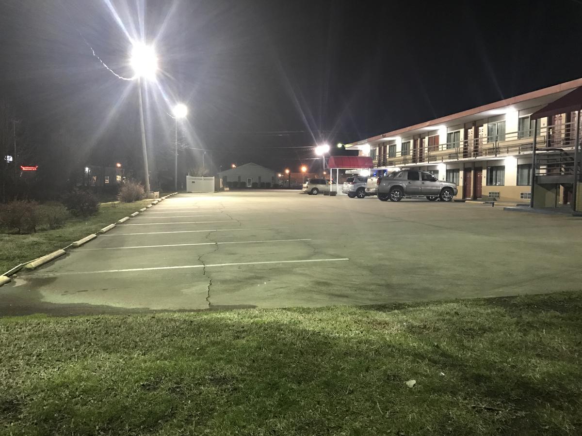 Royal Regency Inn - thumb 35