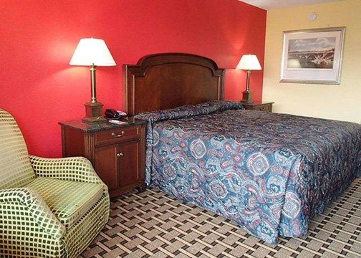 Econo Lodge Rock Hill - thumb 3
