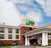 Holiday Inn Express  Suites - Hardeeville-Hilton Head - Orlando Tourists