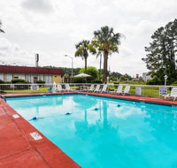 Super 8 by Wyndham Hardeeville - Orlando Tourists