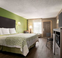 Days Inn by Wyndham Hardeeville/ I-95 State Line - Orlando Tourists